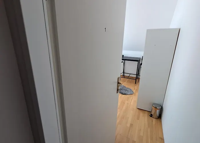Проживание в семье Lovely In Maerzstrasse Area Mz49 Вена